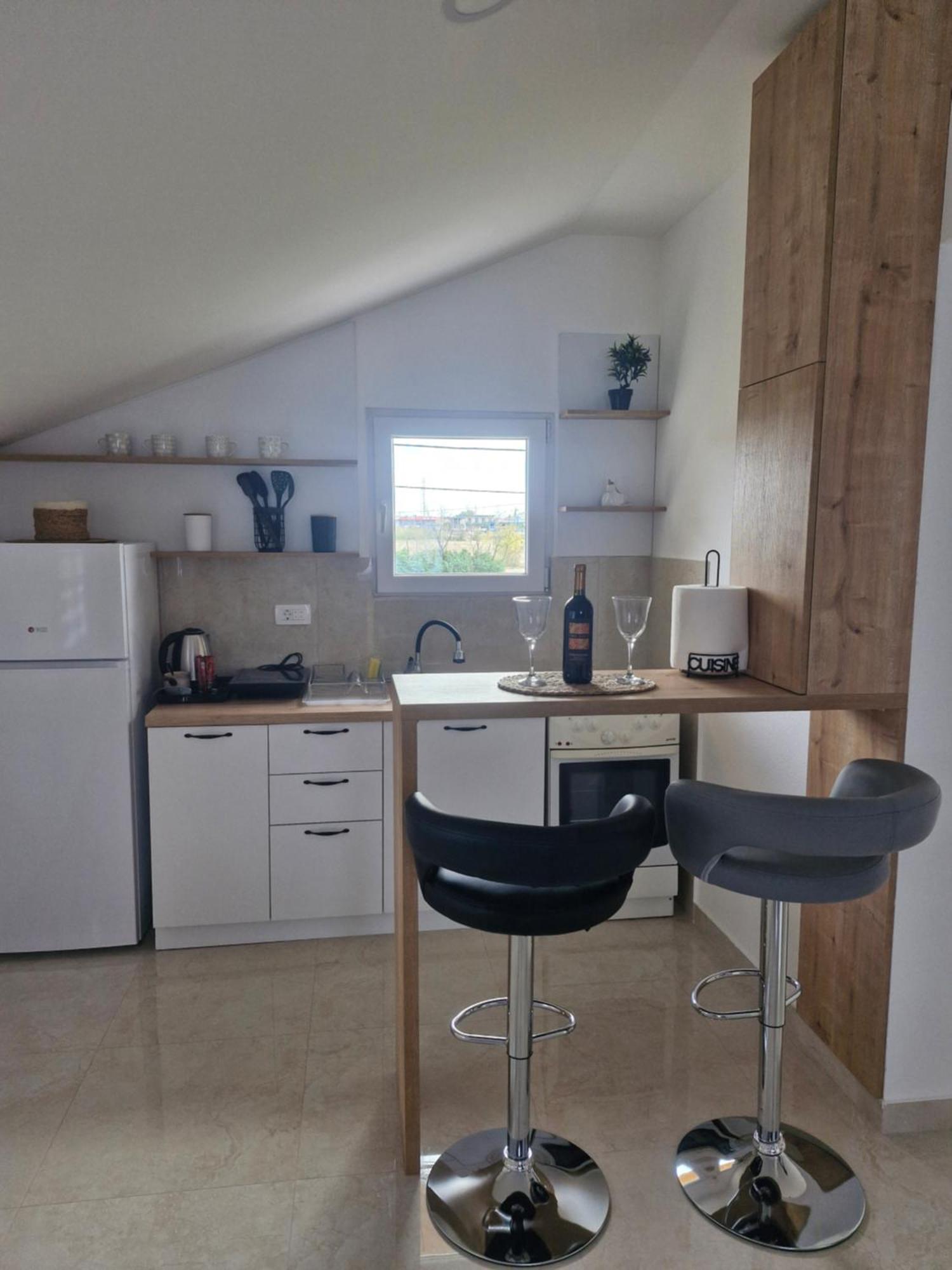 Knezevic Apartman Podgorica Exterior foto
